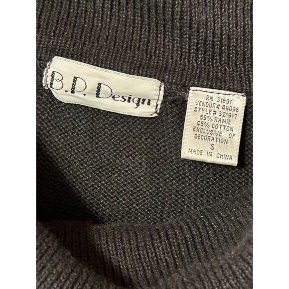 B.P. Design Beaded Embroidered Tunic Length Pullover Sweater Women’s Size Small - Picture 9 of 10